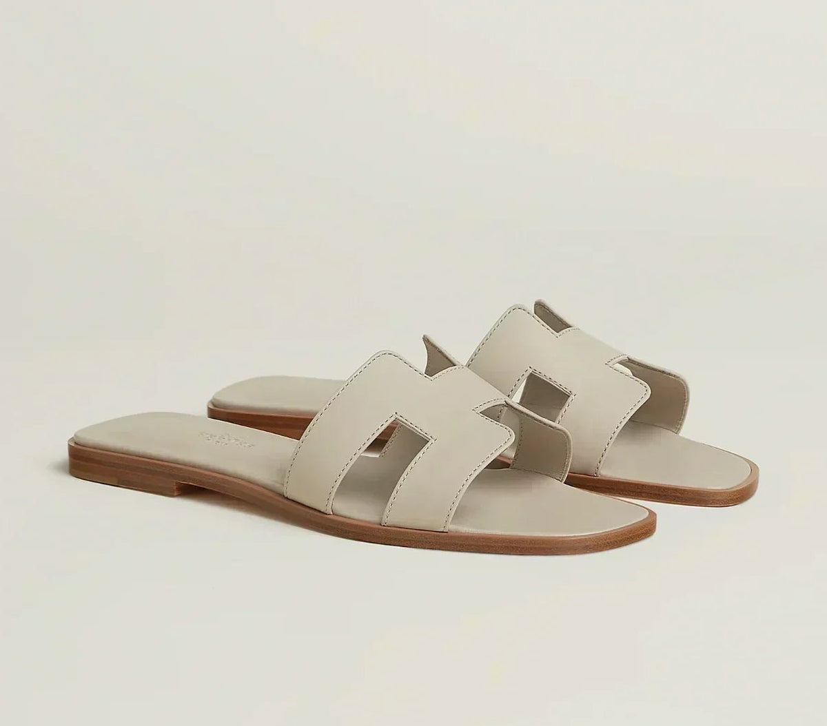 "HRMS" Sandalen - Elloria