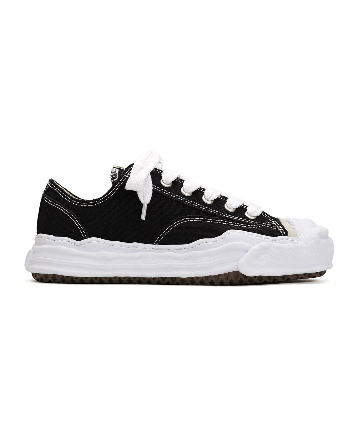 "Aeson Low Top" Sneaker - Elloria