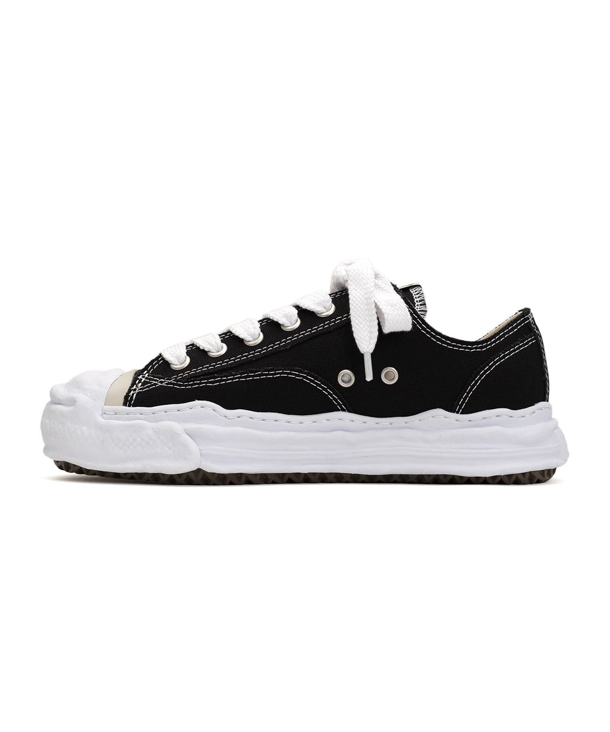"Aeson Low Top" Sneaker - Elloria