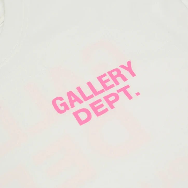 "Dept" Tee Pink - Elloria