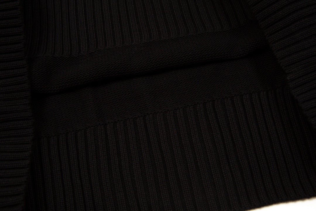 "Heart" - Sweater Black - Elloria