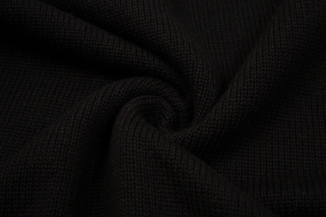 "Heart" - Sweater Black - Elloria
