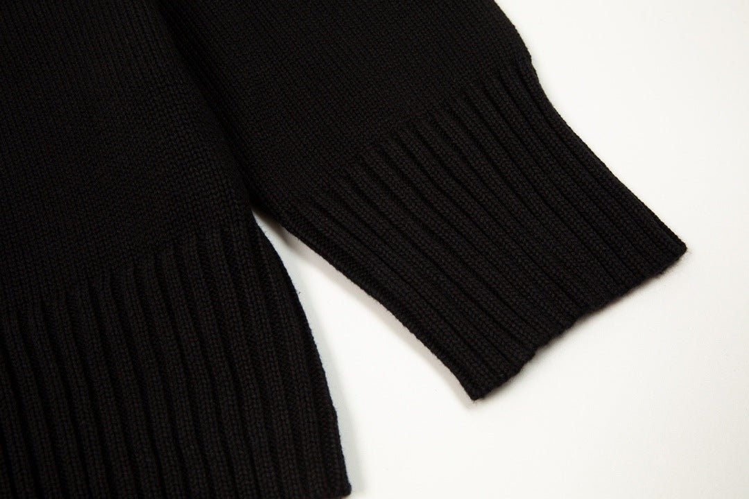 "Heart" - Sweater Black - Elloria