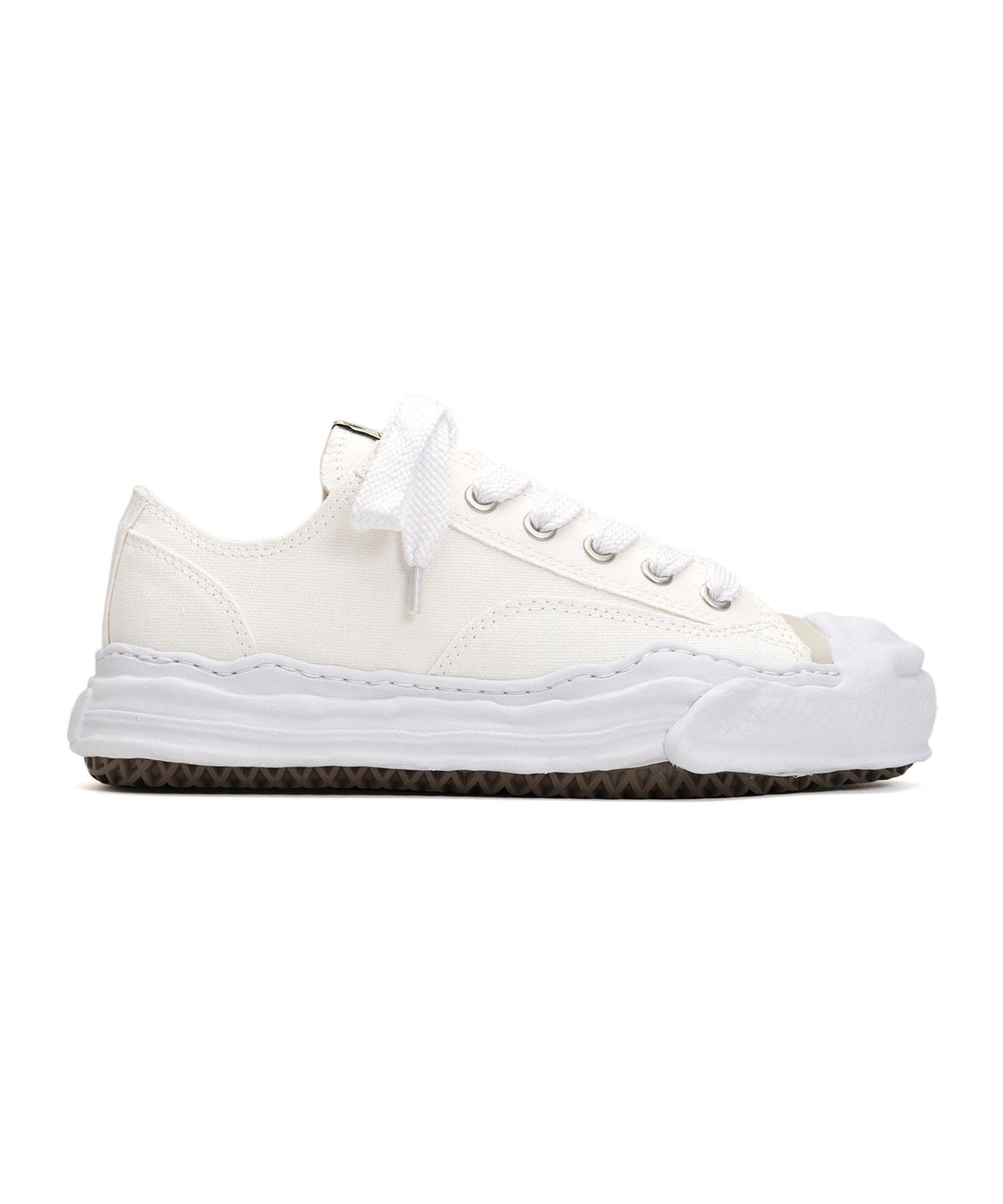 "Aeson Low Top" Sneaker - Elloria